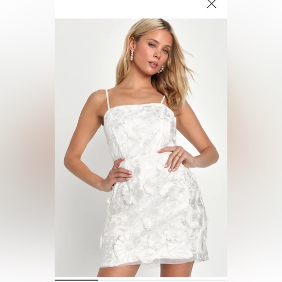 Lulu’s Blossoming Dream White 3D Floral Embroidered Bodycon Mini Dress size M - Picture 1 of 9